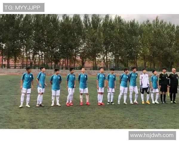 武汉足球队拼搏历程回顾全国锦标赛的荣耀与挑战 武汉足球队拼搏历程回顾全国锦标赛的荣耀与挑战